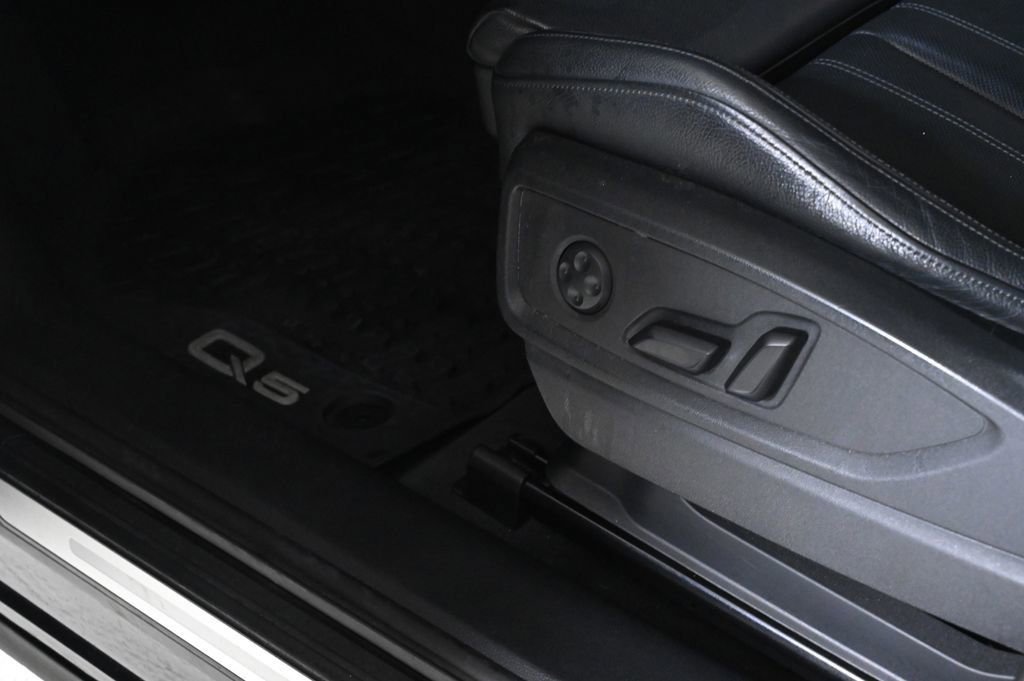 Used 2020 Audi Q5 2.0T Premium Plus w/ Premium Plus Package image 19