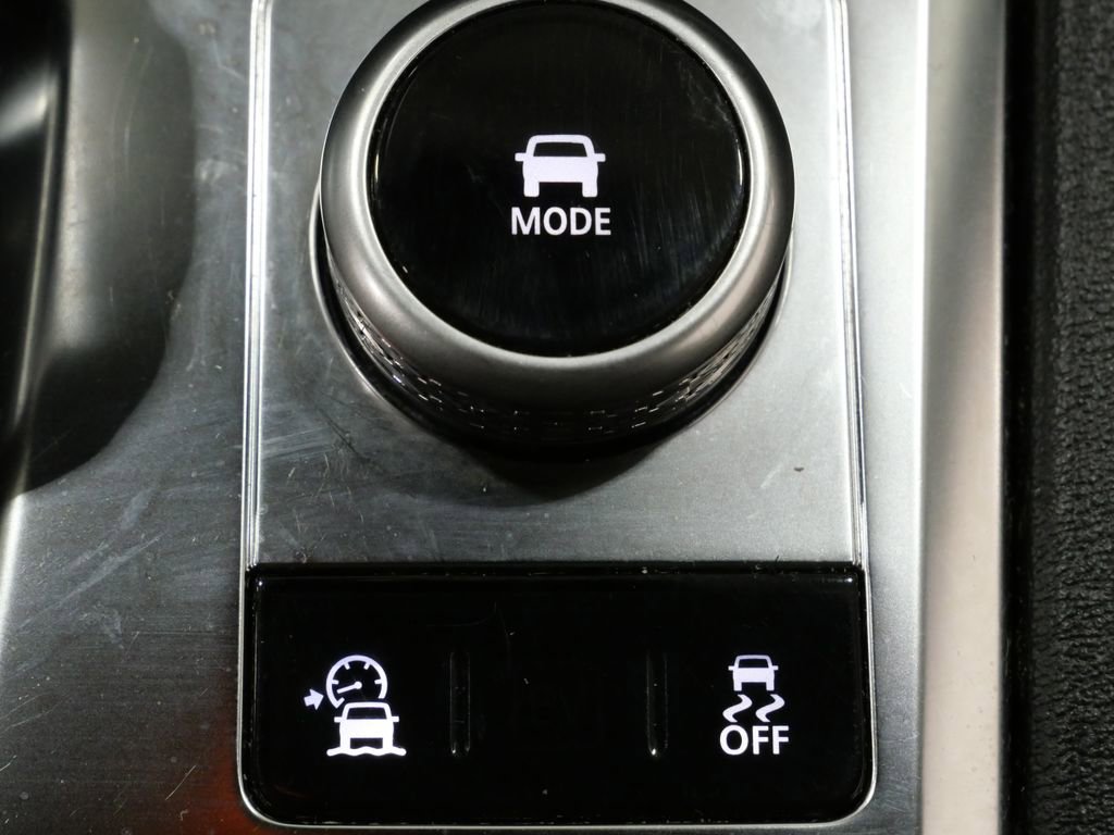 Used 2024 Jaguar F-PACE R-Dynamic S image 22