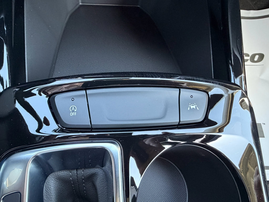 New 2026 Chevrolet Trax LT image 8