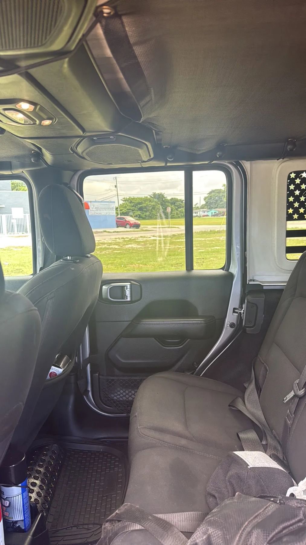 Used 2020 Jeep Wrangler Unlimited Sahara AWD/4WD image 7