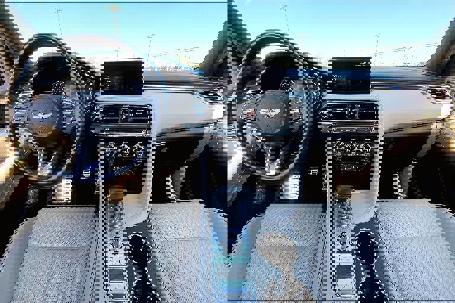 Used 2023 Genesis G70 2.0T w/ Sport Prestige Package image 15