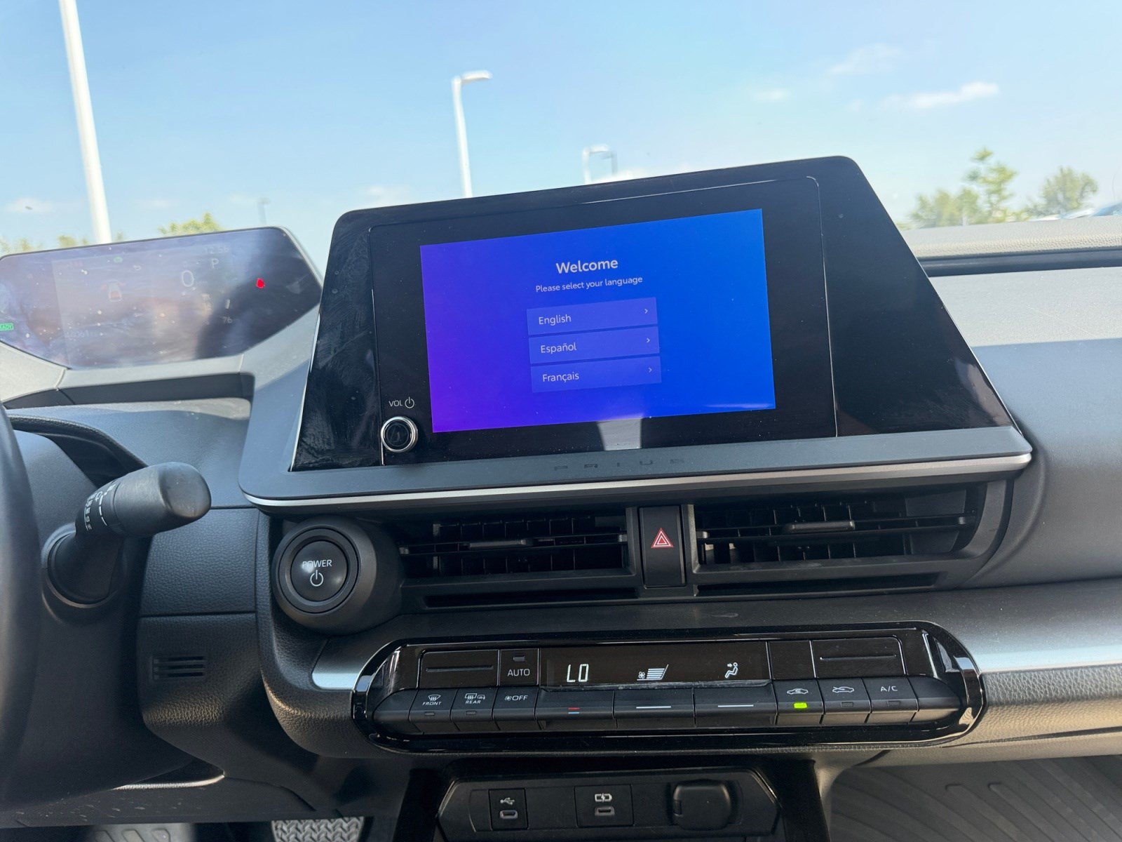 Certified 2023 Toyota Prius LE AWD/4WD image 28