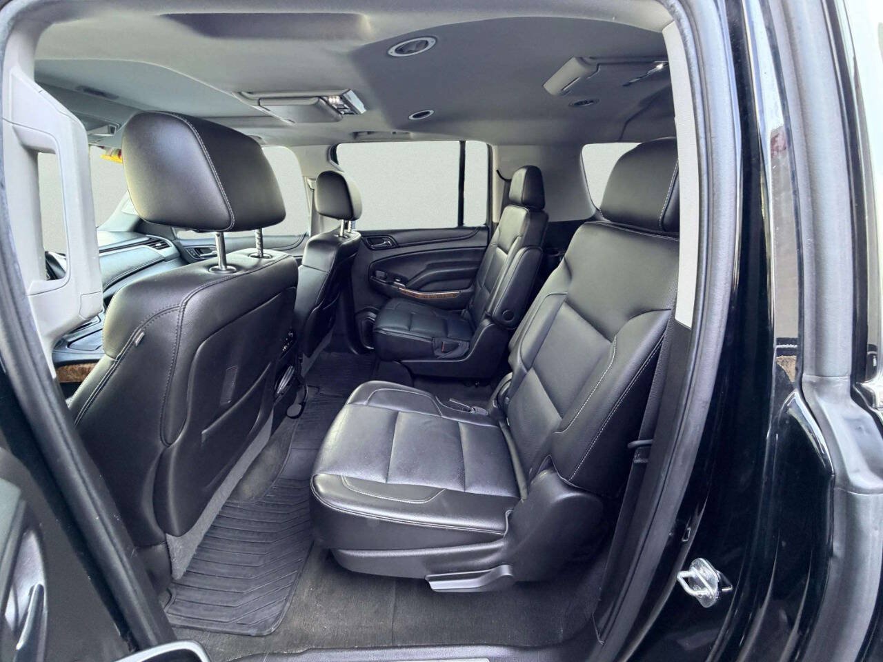 Used 2016 Chevrolet Suburban LTZ AWD/4WD image 24