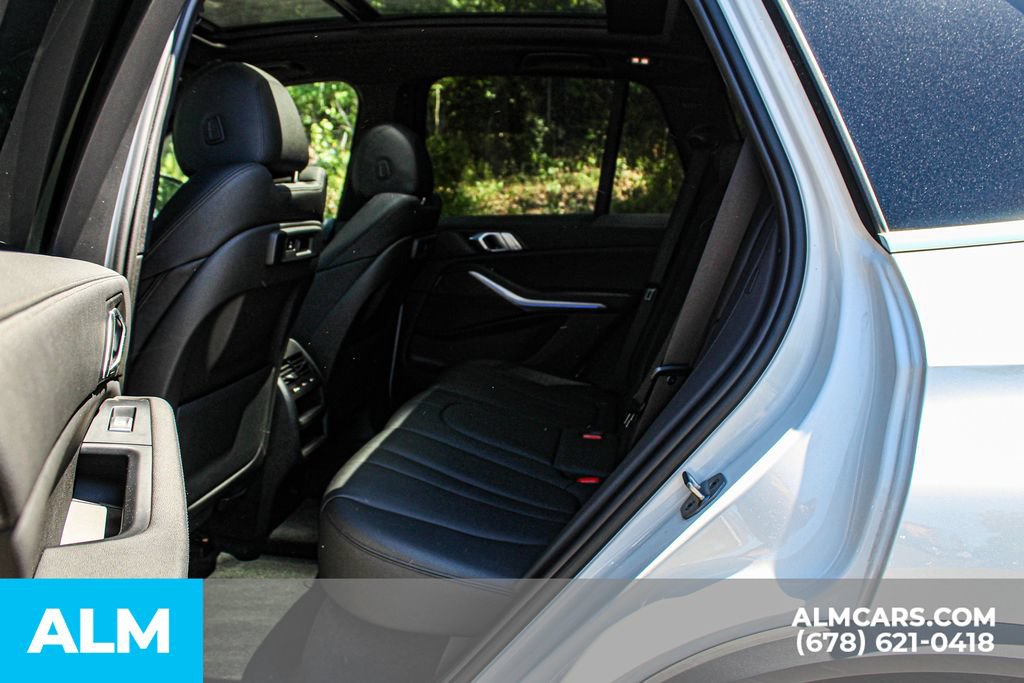 Used 2022 BMW X5 sDrive40i w/ Parking Assistance Package RWD image 17