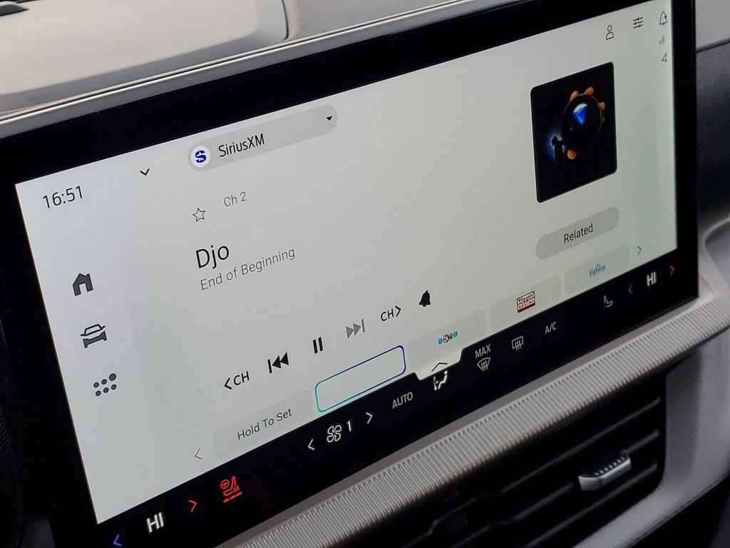 New 2026 Ford Explorer Active w/ Active Comfort Package image 15