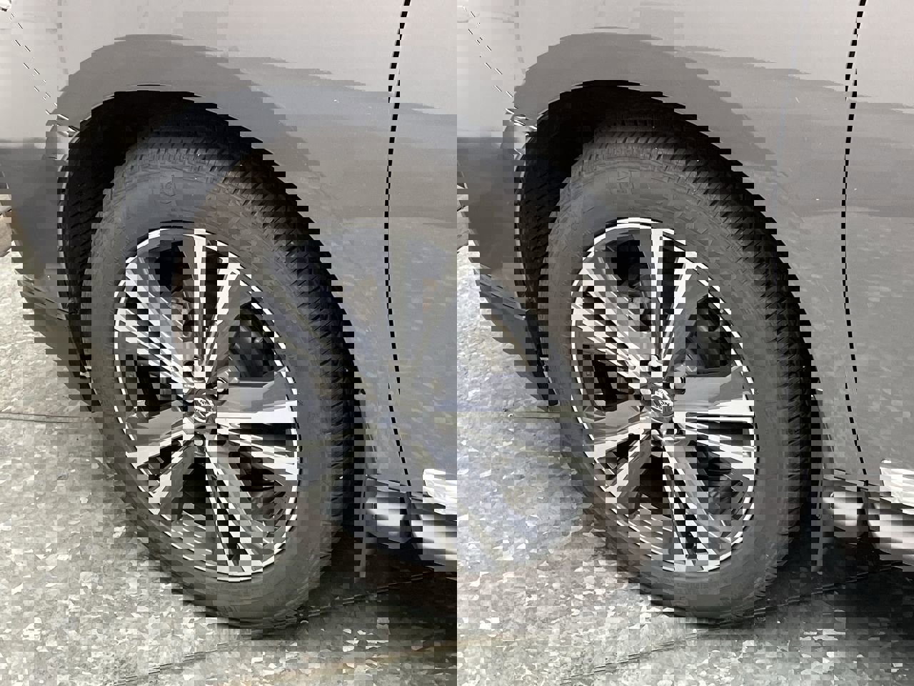 Used 2019 Nissan Pathfinder Platinum image 36