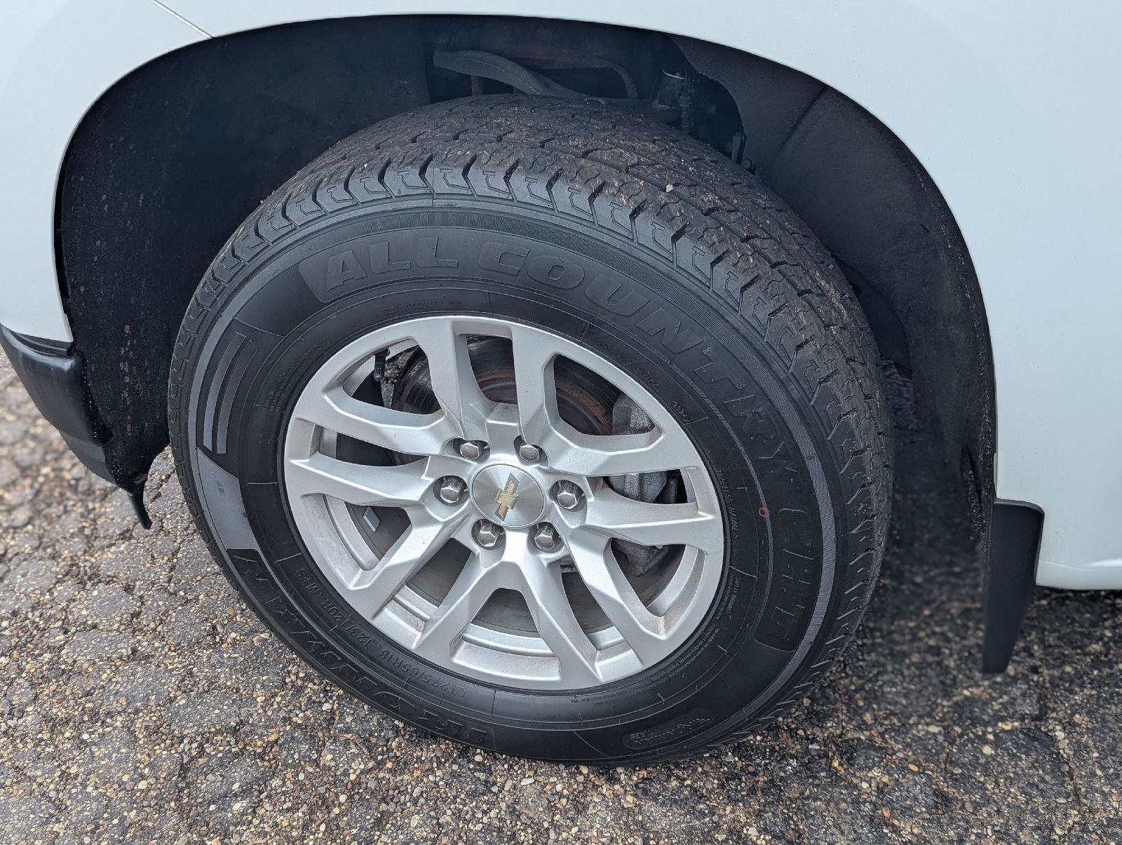 Used 2022 Chevrolet Silverado 1500 W/T w/ WT Value Package AWD/4WD image 35