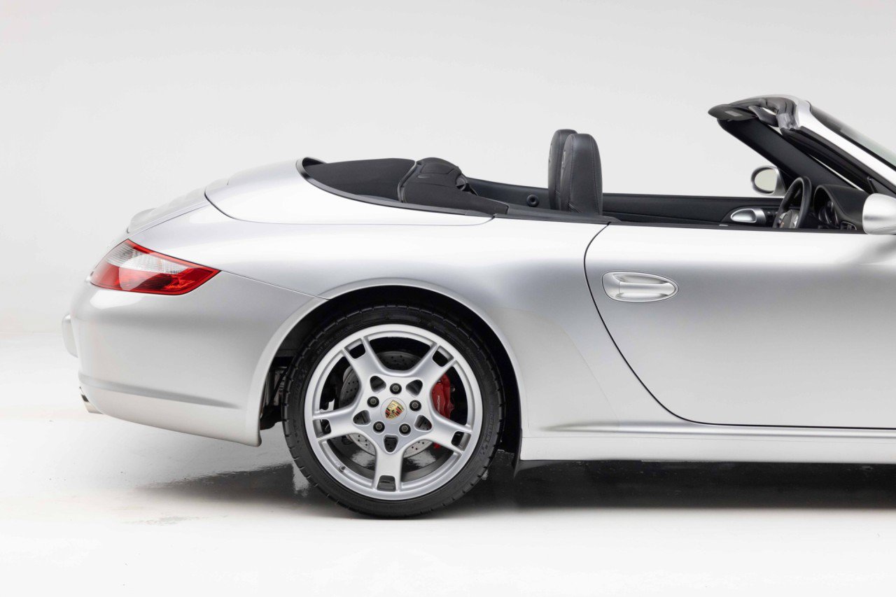 Used 2006 Porsche 911 Carrera S RWD image 37