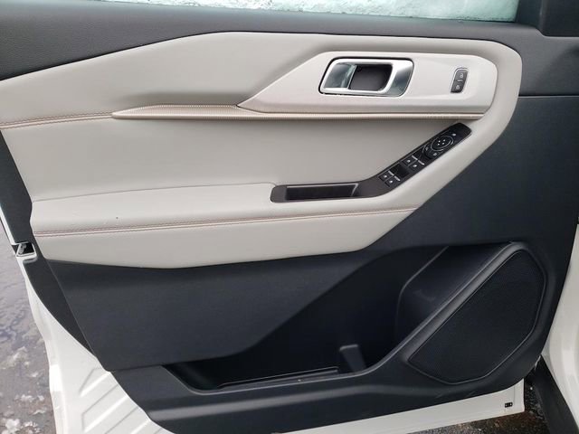 New 2026 Ford Explorer Active image 19