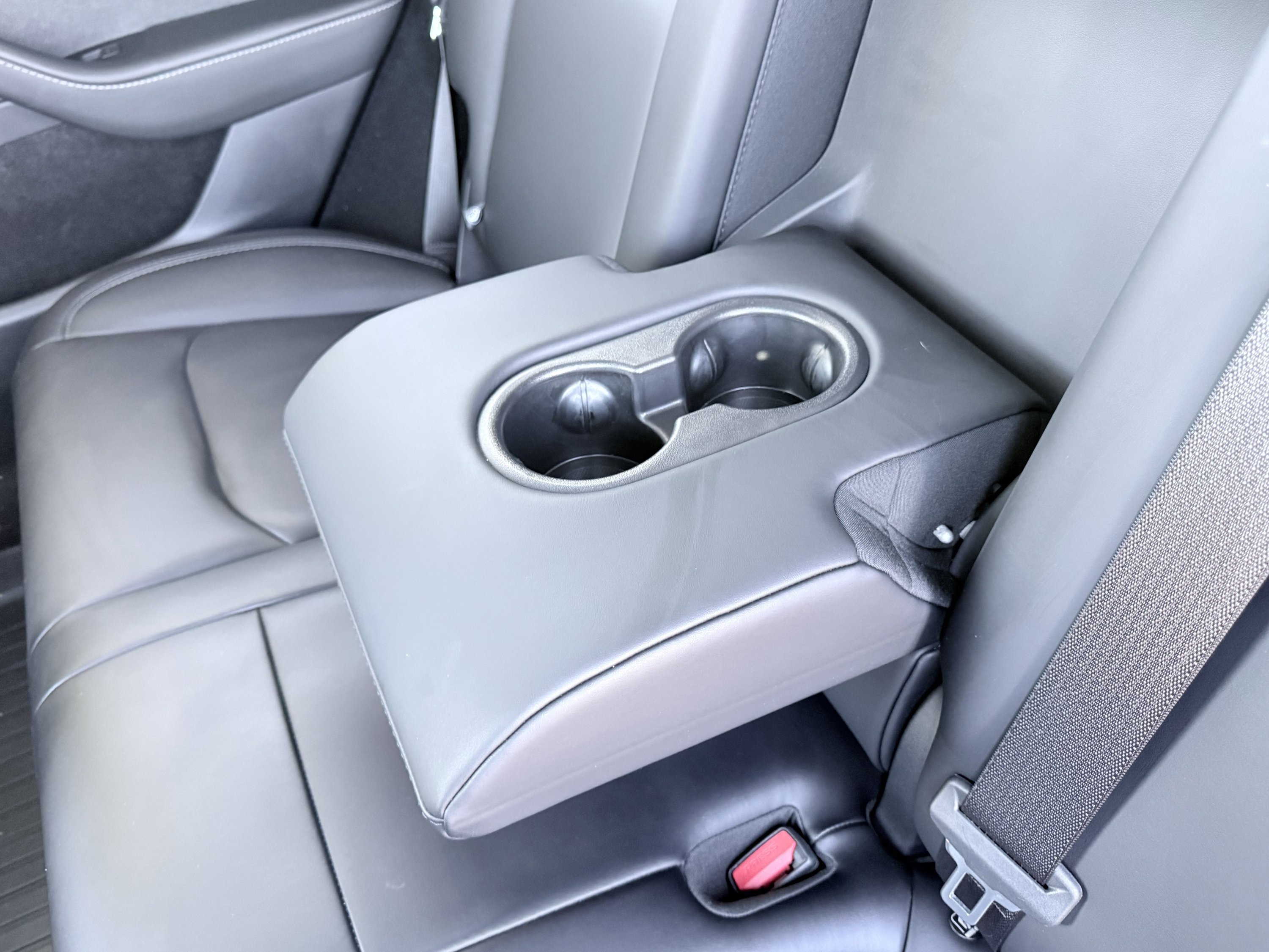 Used 2025 Tesla Model Y Long Range image 34