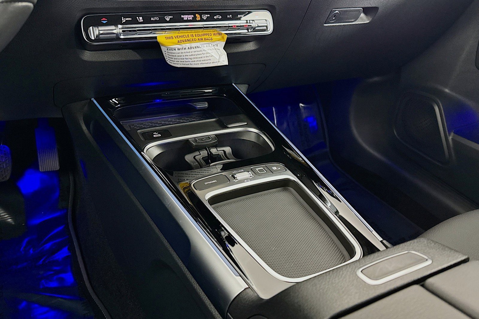 Certified 2025 Mercedes-Benz GLB 250 image 6