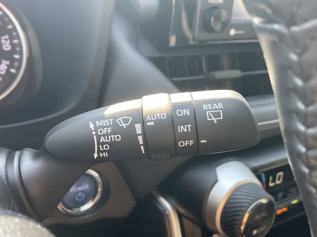 Used 2021 Toyota RAV4 XLE w/ XLE Grade Weather Package AWD/4WD image 30