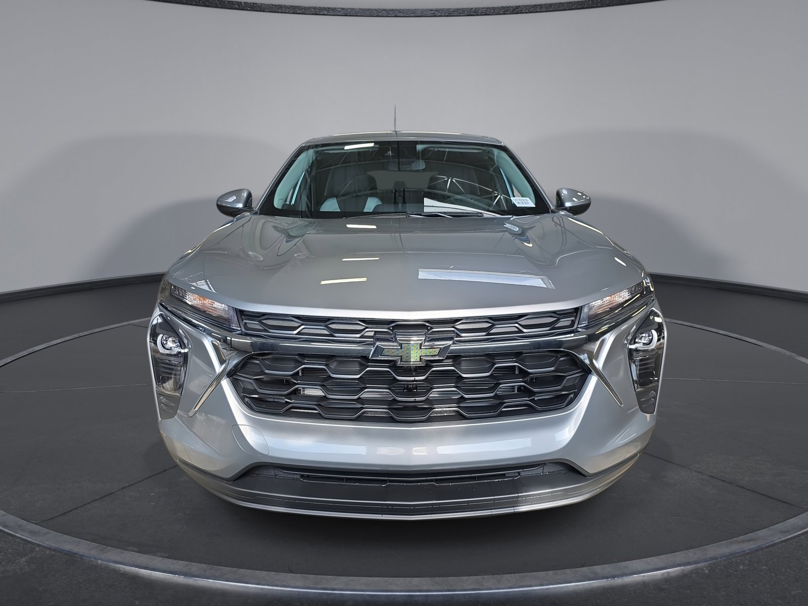 New 2026 Chevrolet Trax LS w/ LS Convenience Package FWD image 3