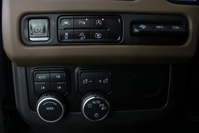 Used 2023 Chevrolet Tahoe High Country w/ LPO, Illumination Package image 10