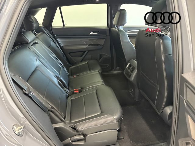 Used 2022 Volkswagen Atlas Cross Sport SE w/ Panoramic Sunroof Package image 23