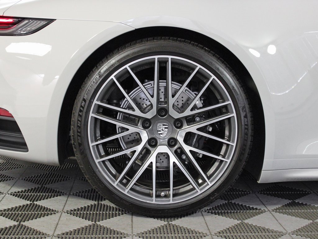 Used 2024 Porsche 911 Carrera 4 image 39