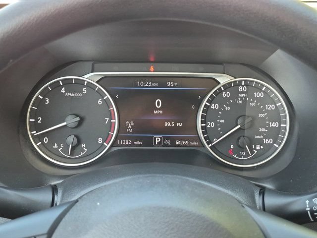 Used 2025 Nissan Sentra SV FWD image 13