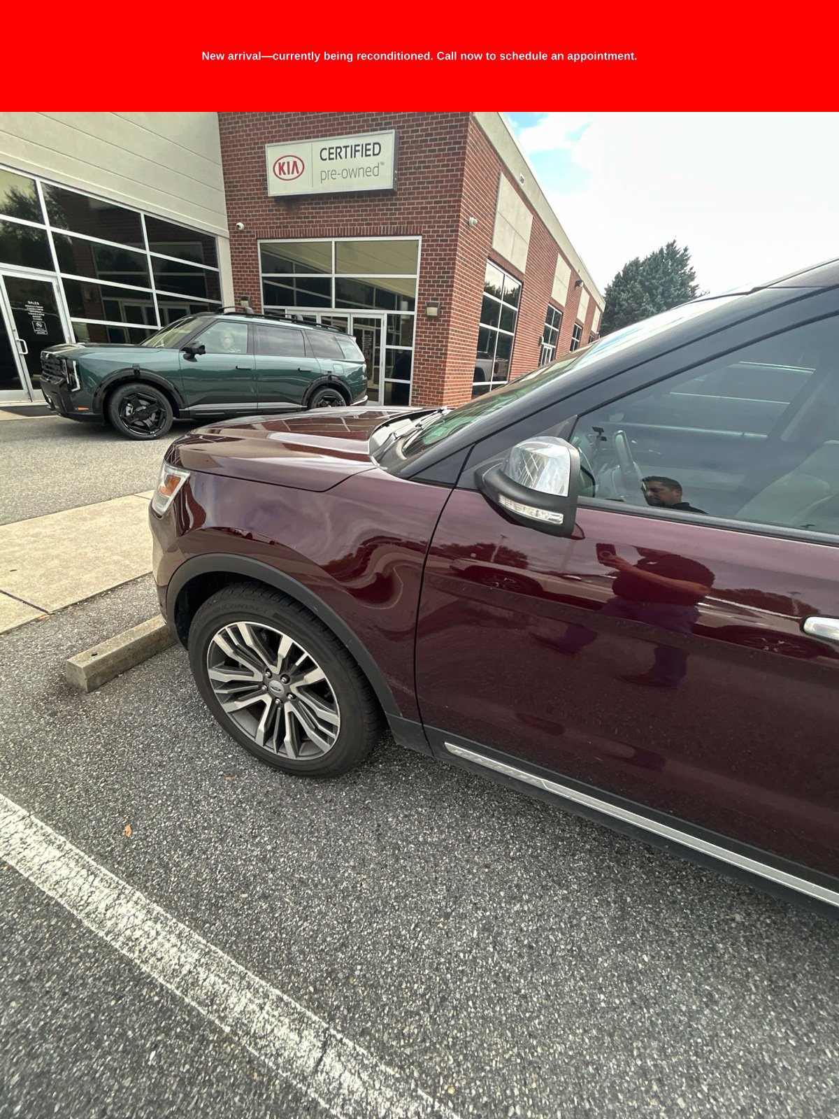 Used 2019 Ford Explorer Platinum AWD/4WD image 14