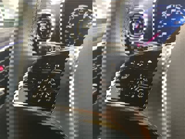 Certified 2026 Mercedes-Benz GLC 300 4MATIC image 25