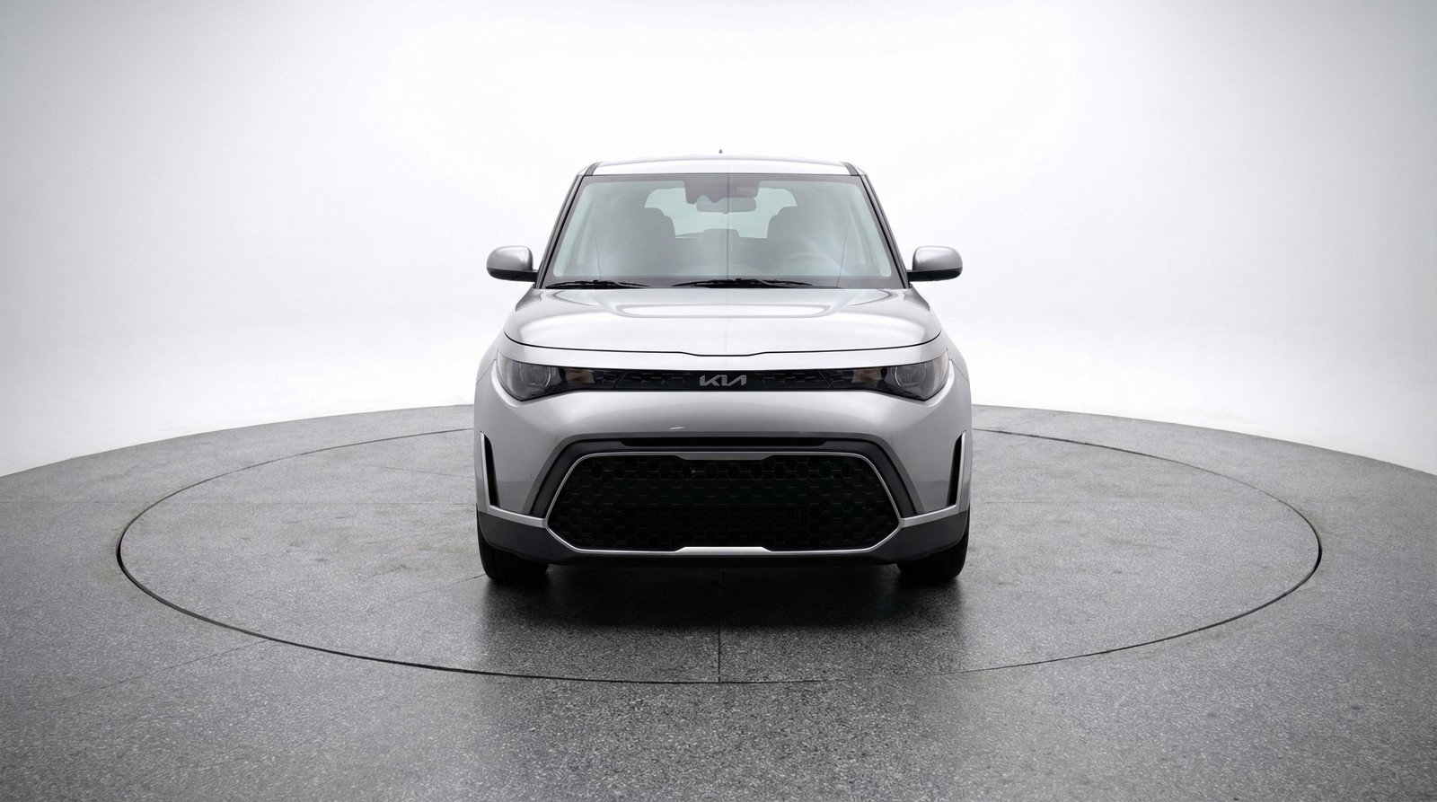 Used 2025 Kia Soul LX w/ LX Technology Package image 2