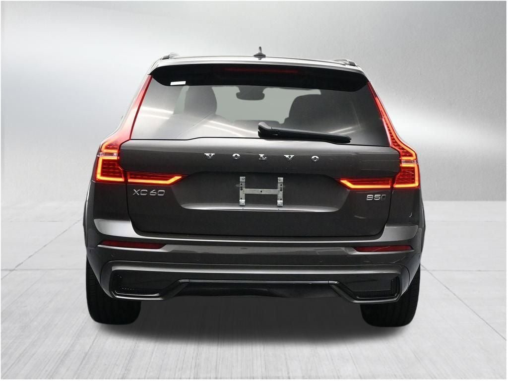 Used 2024 Volvo XC60 B5 Ultimate AWD/4WD image 4