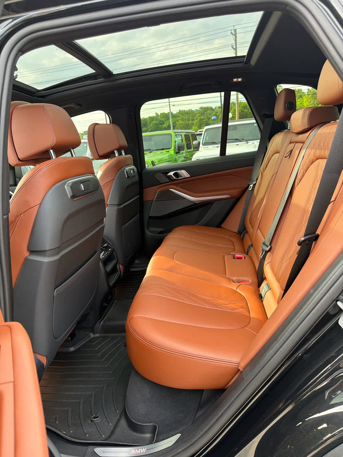 Used 2024 BMW X5 xDrive40i w/ Premium Package AWD/4WD image 12