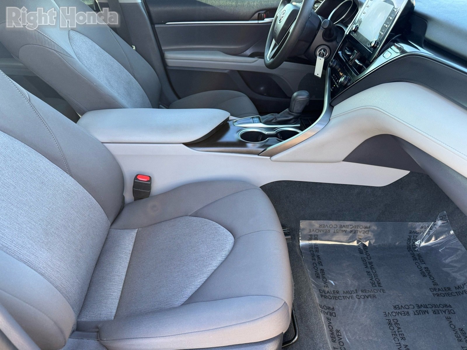 Used 2023 Toyota Camry LE image 29