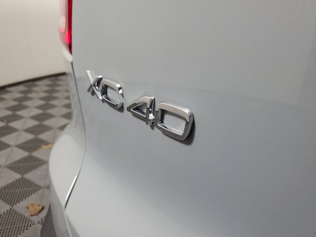 Certified 2026 Volvo XC40 B5 Core w/ Climate Package image 10