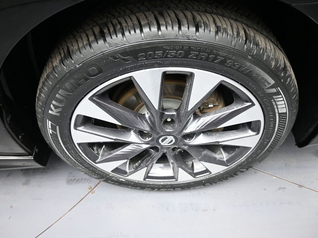 Used 2016 Nissan Sentra SR image 13