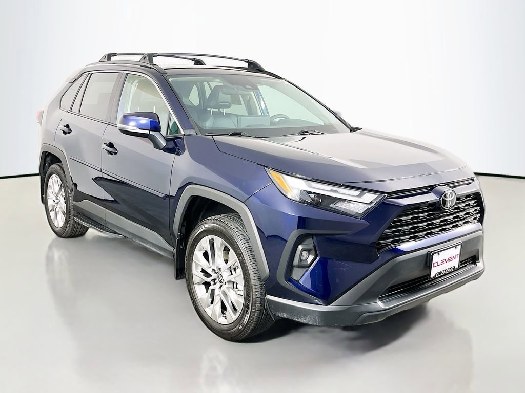 Used 2025 Toyota RAV4 XLE Premium AWD/4WD image 4