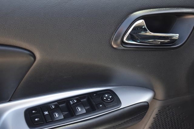 Used 2015 Dodge Journey SXT w/ Flexible Seating Group FWD image 12