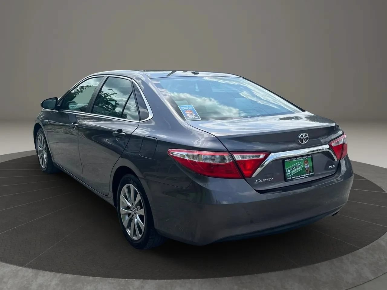 Used 2015 Toyota Camry XLE FWD image 5