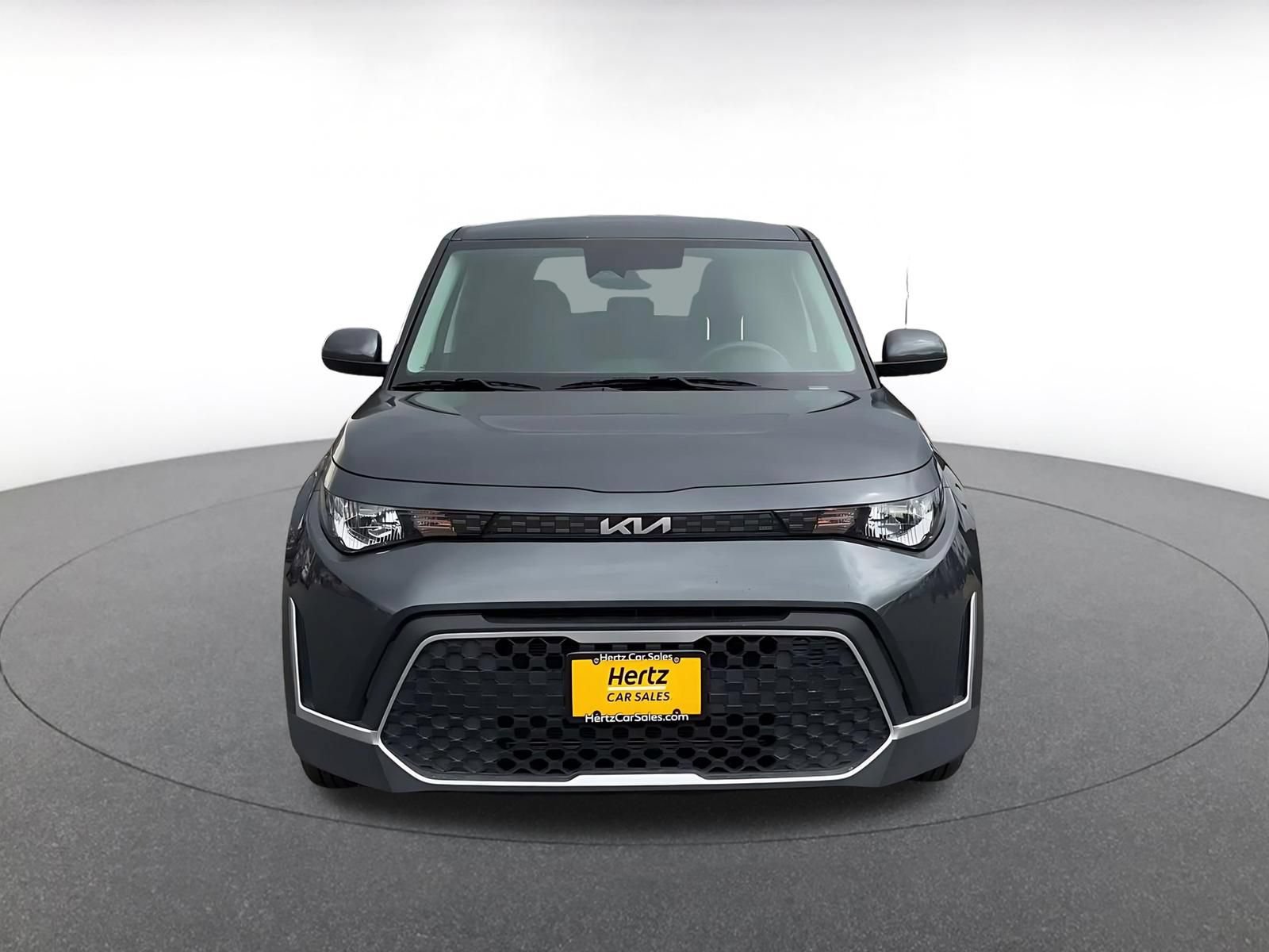 Used 2025 Kia Soul LX w/ LX Technology Package FWD image 4