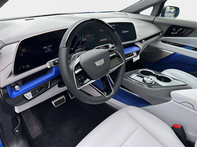 New 2026 Cadillac Optiq Luxury 1 image 18