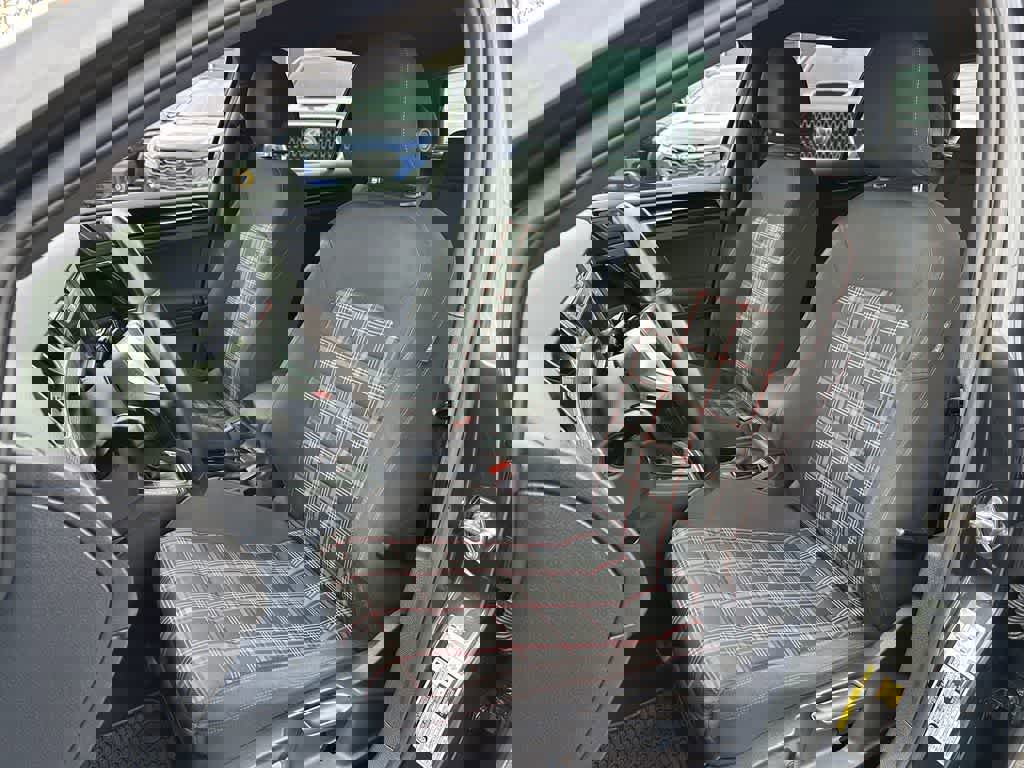 Used 2017 Volkswagen GTI S image 11