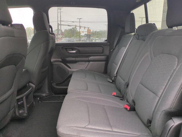 New 2026 RAM 1500 Express AWD/4WD image 14
