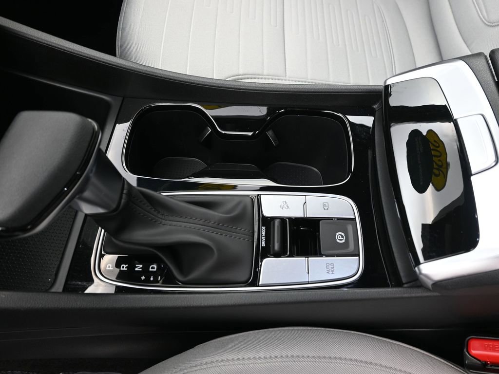 Certified 2026 Hyundai Santa Cruz SE image 29