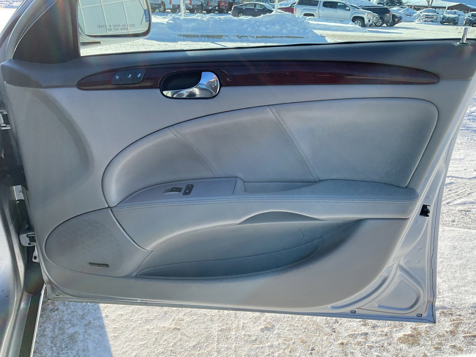 Used 2009 Buick Lucerne CXL image 11