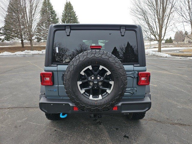 Used 2025 Jeep Wrangler Unlimited Rubicon 4xe w/ Convenience Group image 5