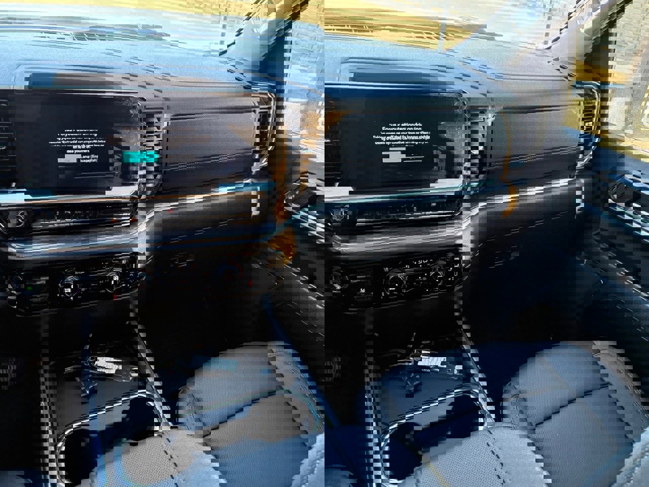 Used 2024 Chevrolet Silverado 3500 LTZ w/ LTZ Plus Package image 21