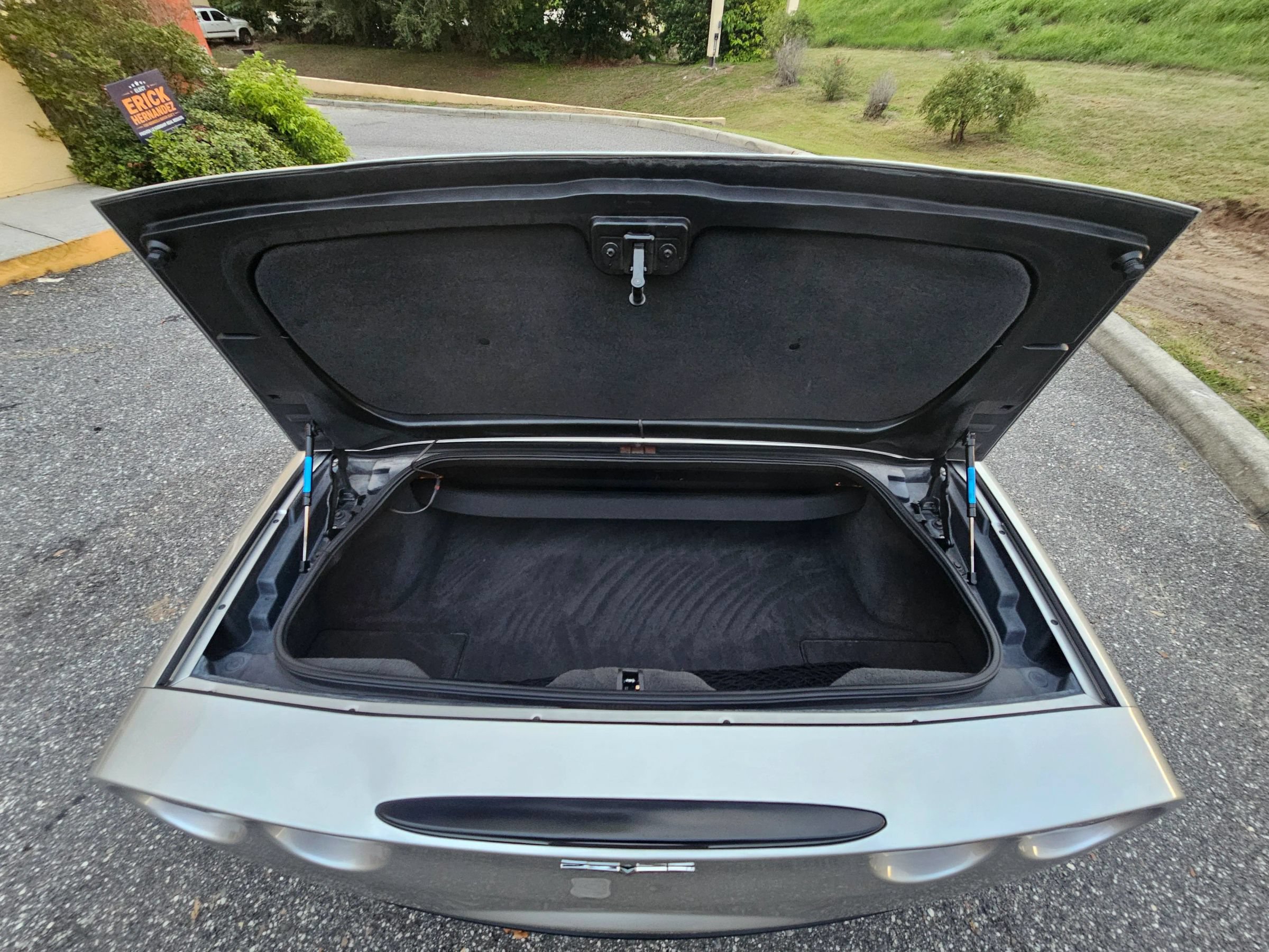 Used 2005 Chevrolet Corvette Convertible w/ Preferred Equipment Group RWD image 26