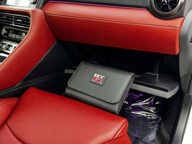 Used 2024 Nissan GT-R w/ Floor Mat Package AWD/4WD image 50