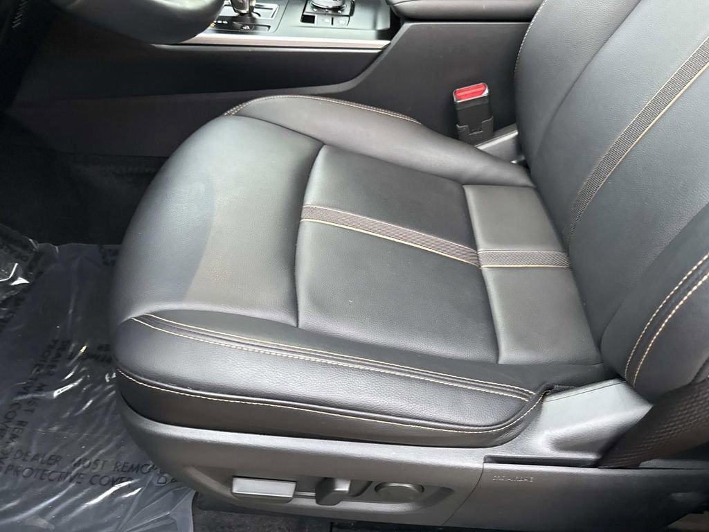 Certified 2025 MAZDA CX-90 3.3 Turbo w/ Select Package image 32