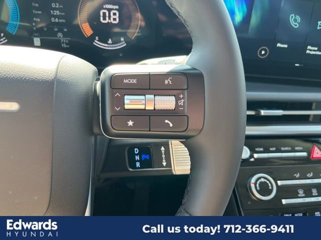 New 2025 Hyundai Santa Fe SE image 18