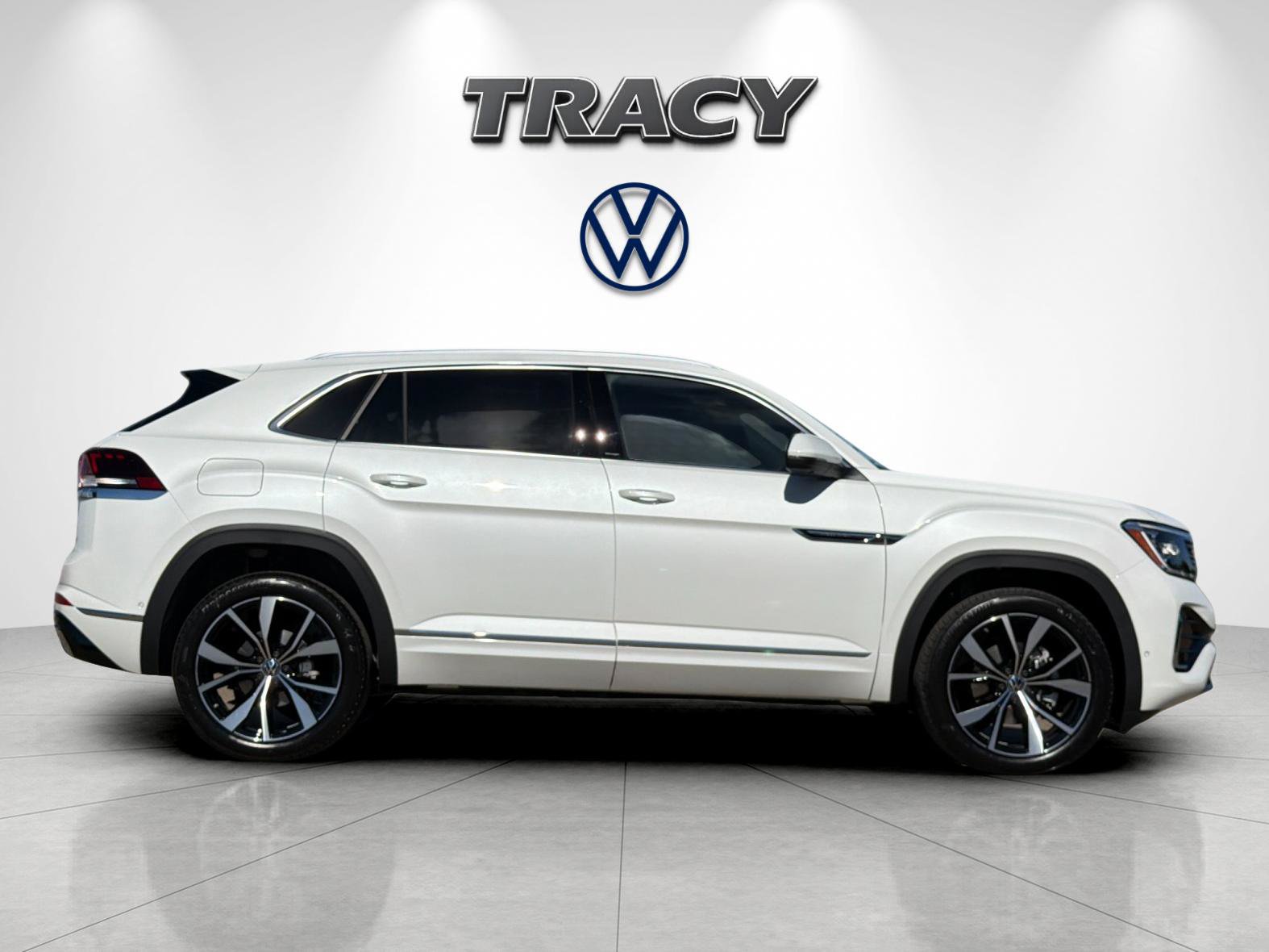 New 2026 Volkswagen Atlas Cross Sport SEL Premium R-Line AWD/4WD image 3