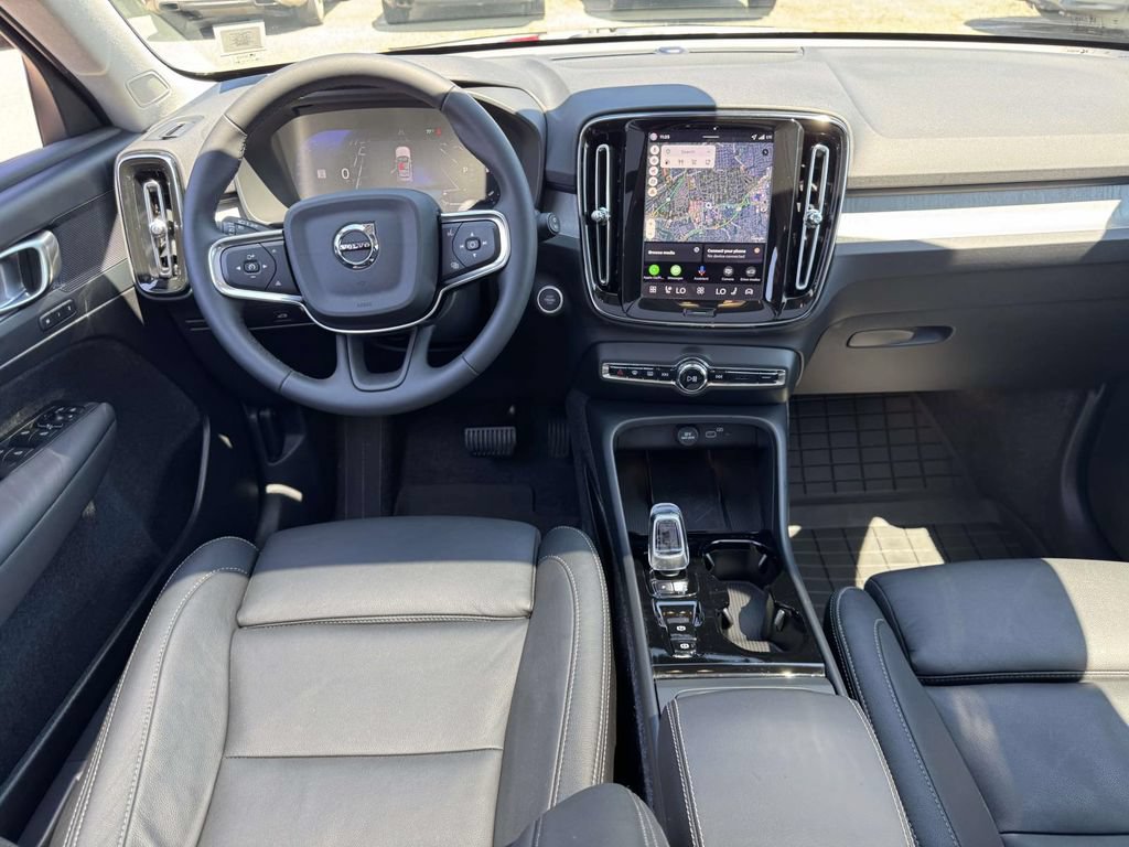 Certified 2026 Volvo XC40 B5 Plus w/ Protection Package Premier AWD/4WD image 14