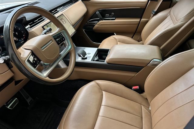 Used 2024 Land Rover Range Rover SE image 9