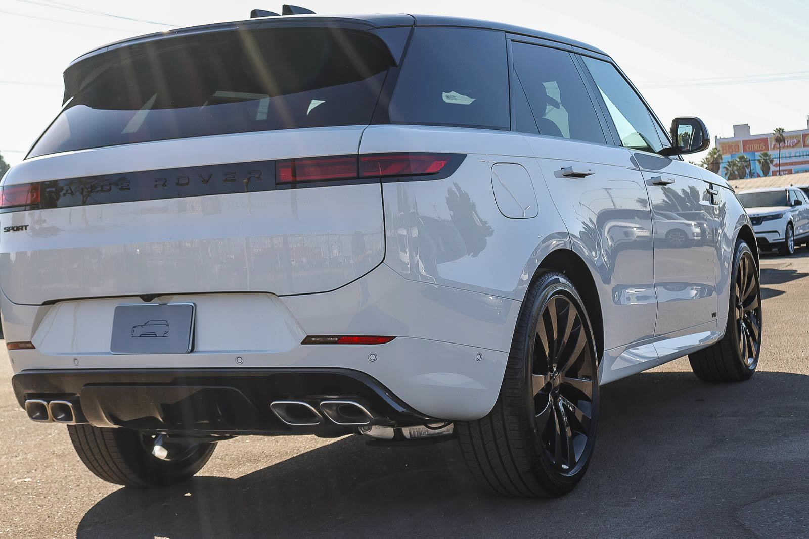 New 2026 Land Rover Range Rover Sport Dynamic SE AWD/4WD image 5