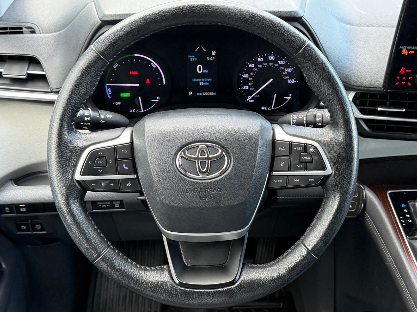 Used 2021 Toyota Sienna XLE FWD image 19