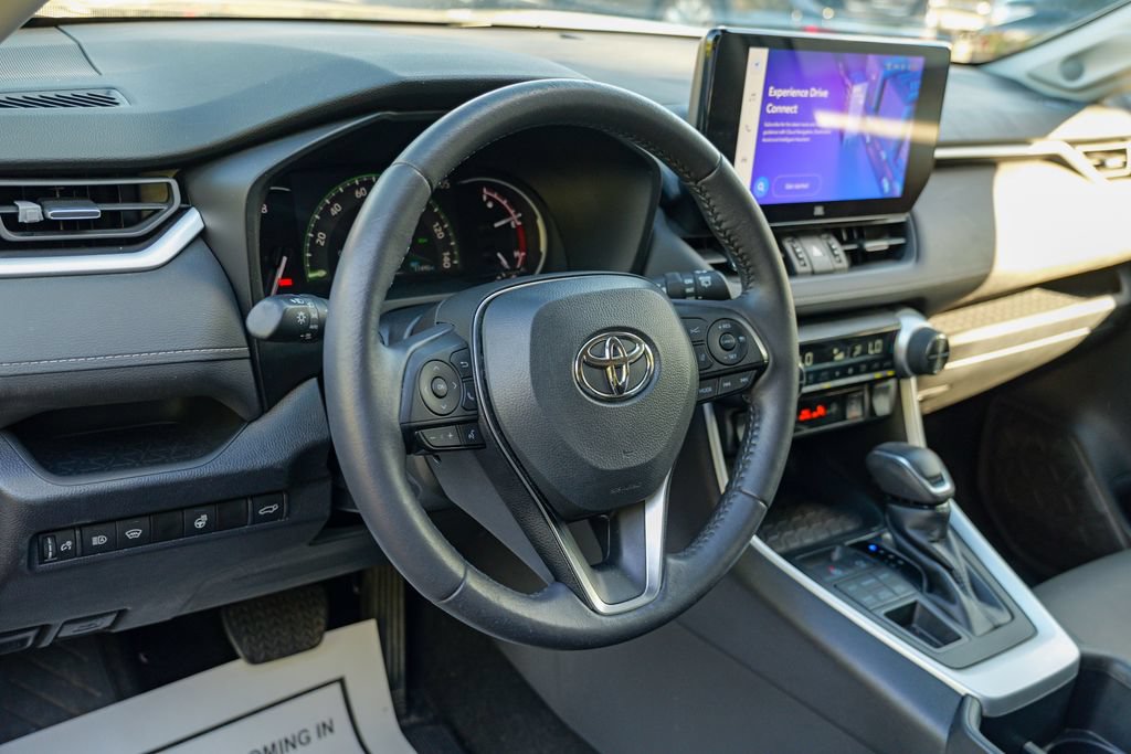 Used 2023 Toyota RAV4 XLE Premium AWD/4WD image 21